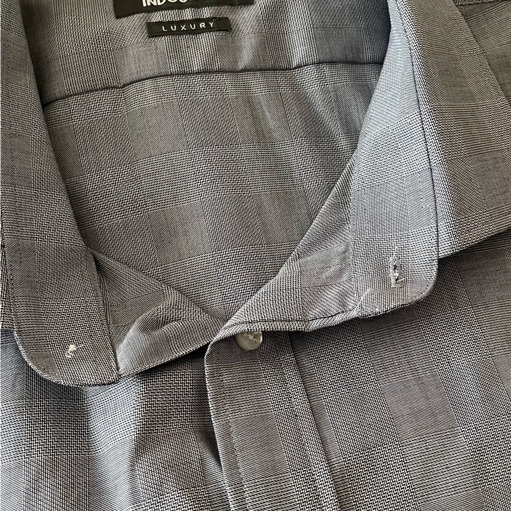 Indochino Luxury Men’s Casual Shirt - Picture 3 of 13